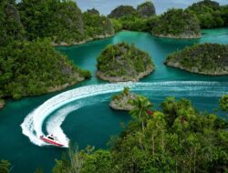 10 Pantai Terindah Ke Indonesia, Tak Kalah Cantik Di Maldives