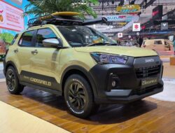 Daihatsu Rocky Crossfield Siap Diajak Main Ke Pantai