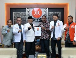 Hadapi Pemilihan Kepal Adaerah 2024, DPP PKS Serahkan SK kepada 5 Cakada Untuk Indonesia Timur