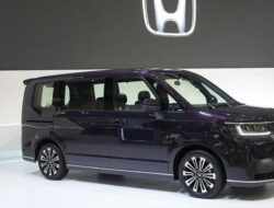 Step WGN Didalam Sebab Itu Primadona Pengunjung Stan Honda GIIAS 2024