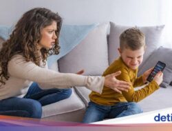 Pemicu Anak Kecanduan Gagdet, Termasuk Merasa Kesepian Tak Dapat Perhatian Ortu