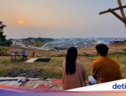 Lagi Viral Nih, Bukit Didekat Pabrik Kendaraan Pribadi Karena Itu Spot Wisata Dadakan Hingga Bekasi