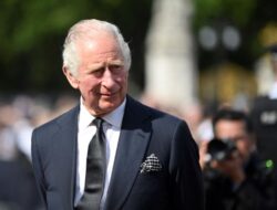 Pria Ini Mengaku sebagai Anak Raja Charles III, Klaim Karena Itu Pewaris Takhta Kerajaan