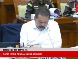 Anggota Wakil Rakyat Ramai-ramai Cecar Peristiwa Pidana Tom Lembong, Jaksa Agung Lempar Ke Jampidsus