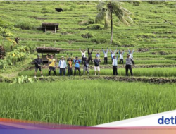 Cerita Gowes Soliter Ke Umur 60: Candi Borobudur-Imogiri-Jakarta